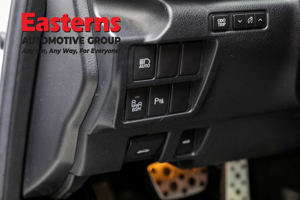 Used 2018 Lexus IS 300 F Sport w/ F Sport Package image 23