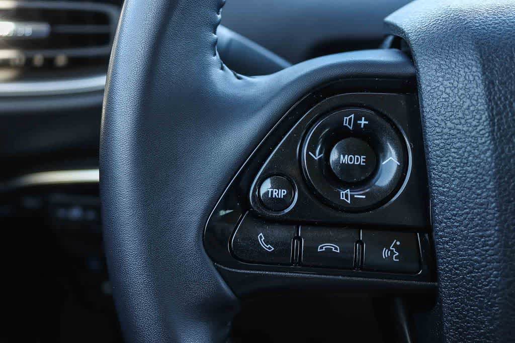 Used 2022 Toyota Prius Prime XLE FWD image 21