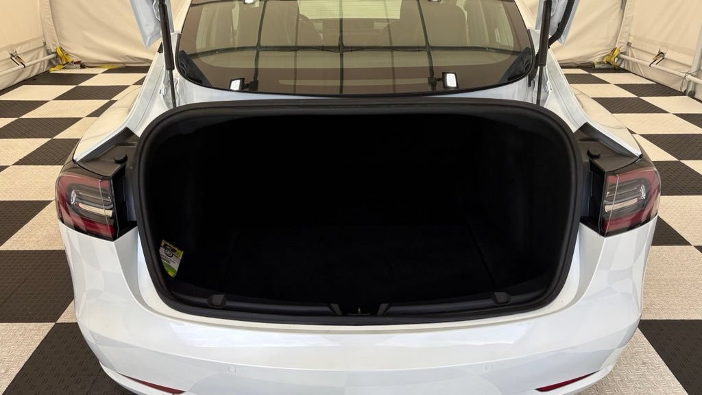 Used 2020 Tesla Model 3 Long Range AWD/4WD image 4