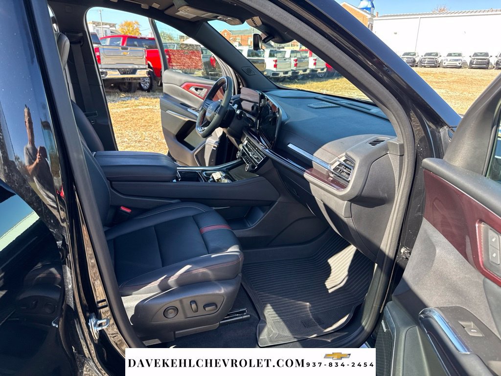 Used 2024 Chevrolet Traverse RS AWD/4WD image 29