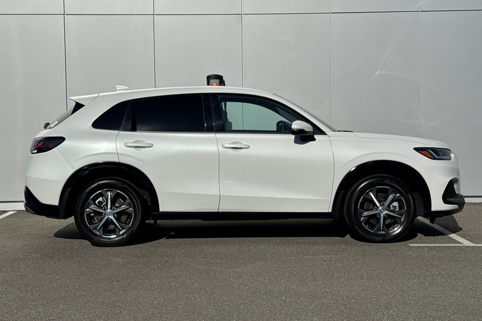 Used 2024 Honda HR-V EX-L image 6