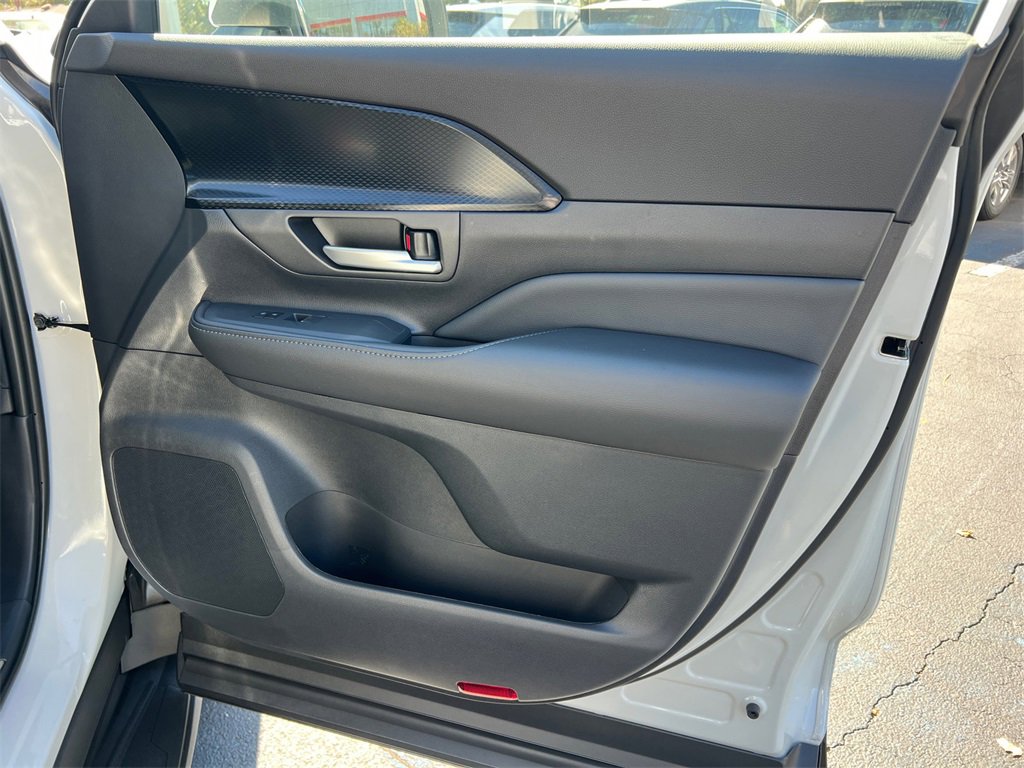 New 2026 Toyota Grand Highlander AWD Hybrid image 14