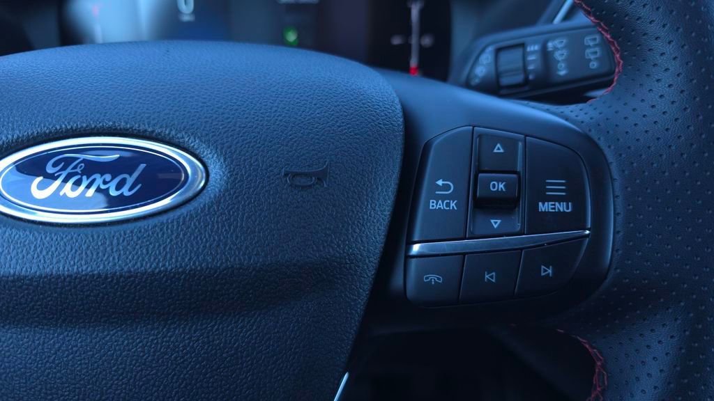 Used 2025 Ford Escape ST-Line image 27