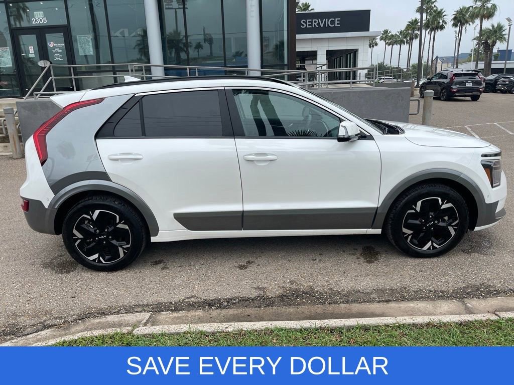 Used 2024 Kia Niro Wave FWD image 9