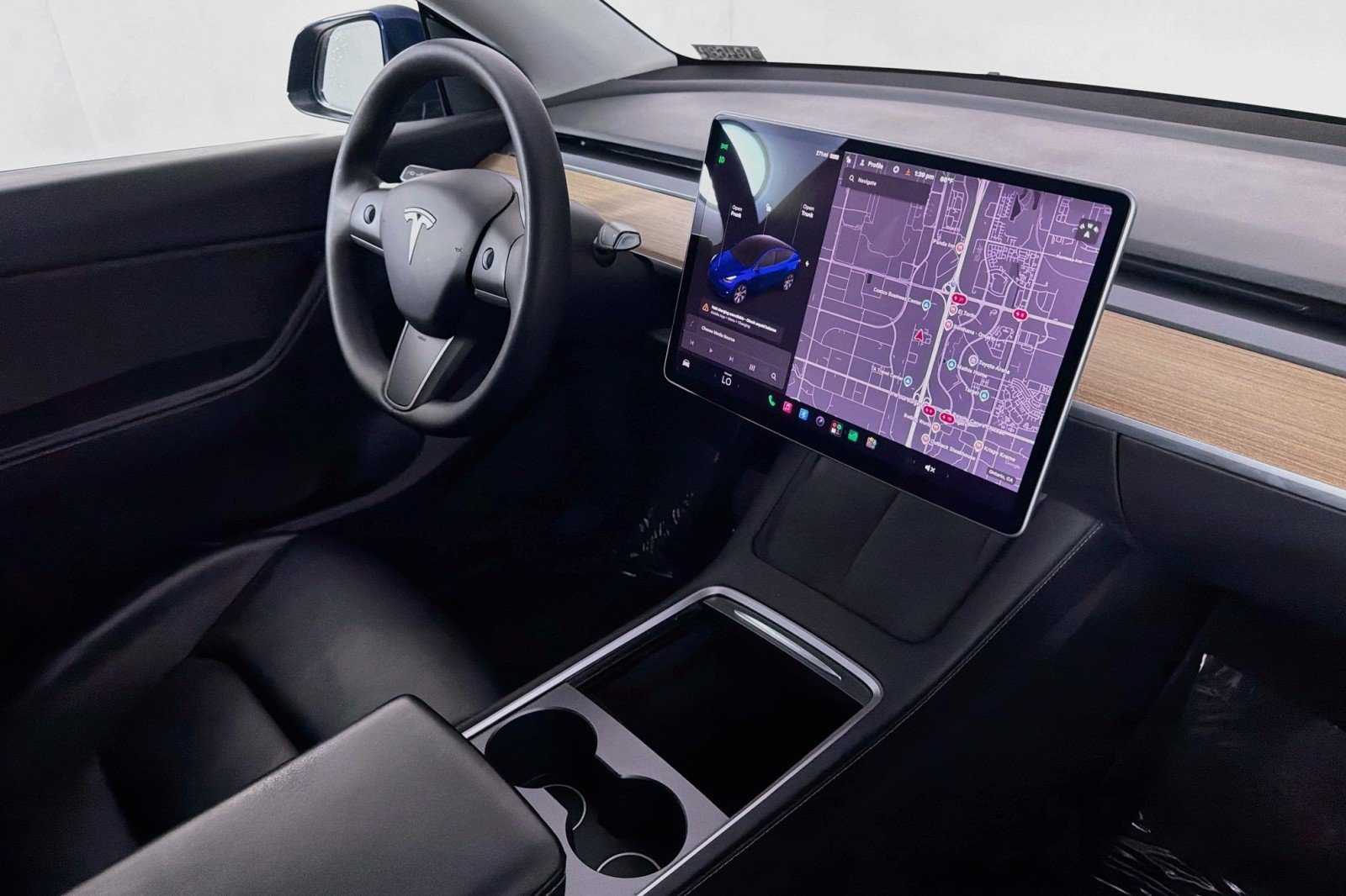 Used 2022 Tesla Model Y Long Range AWD/4WD image 16