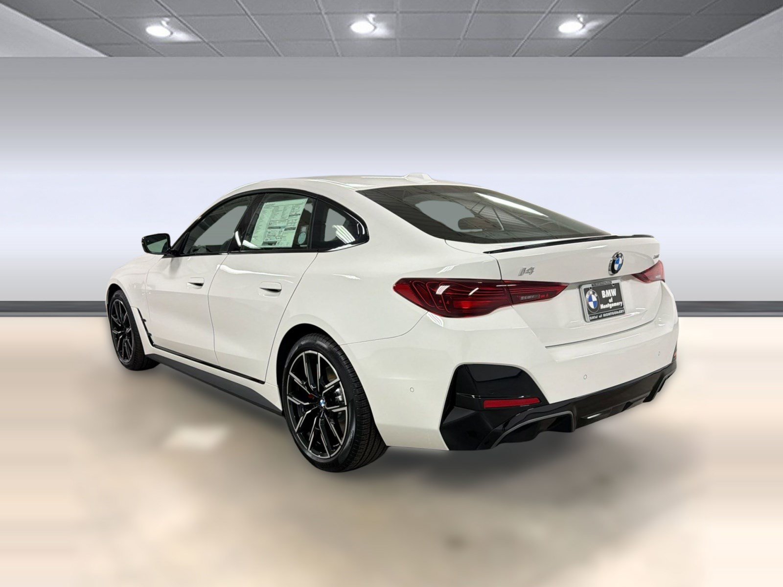 New 2026 BMW i4 eDrive40 w/ M Sport Package RWD image 3