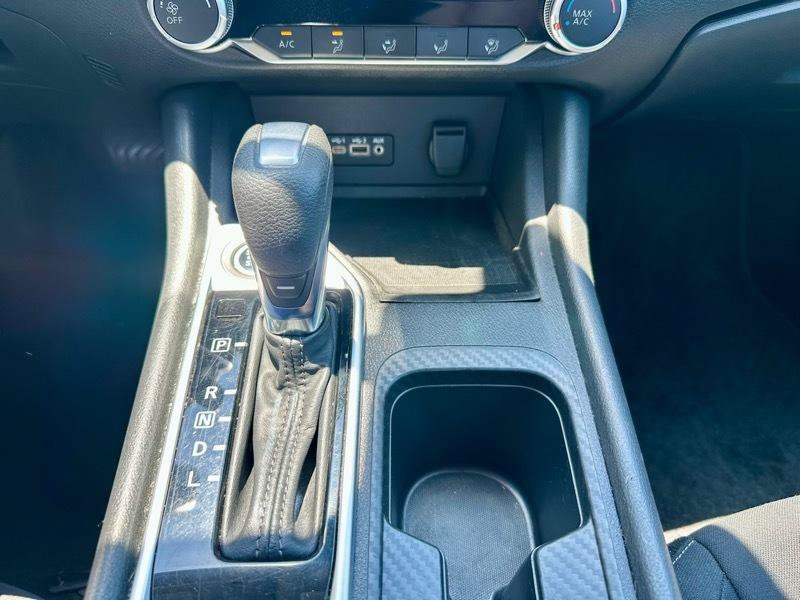 Used 2023 Nissan Sentra SV FWD image 22