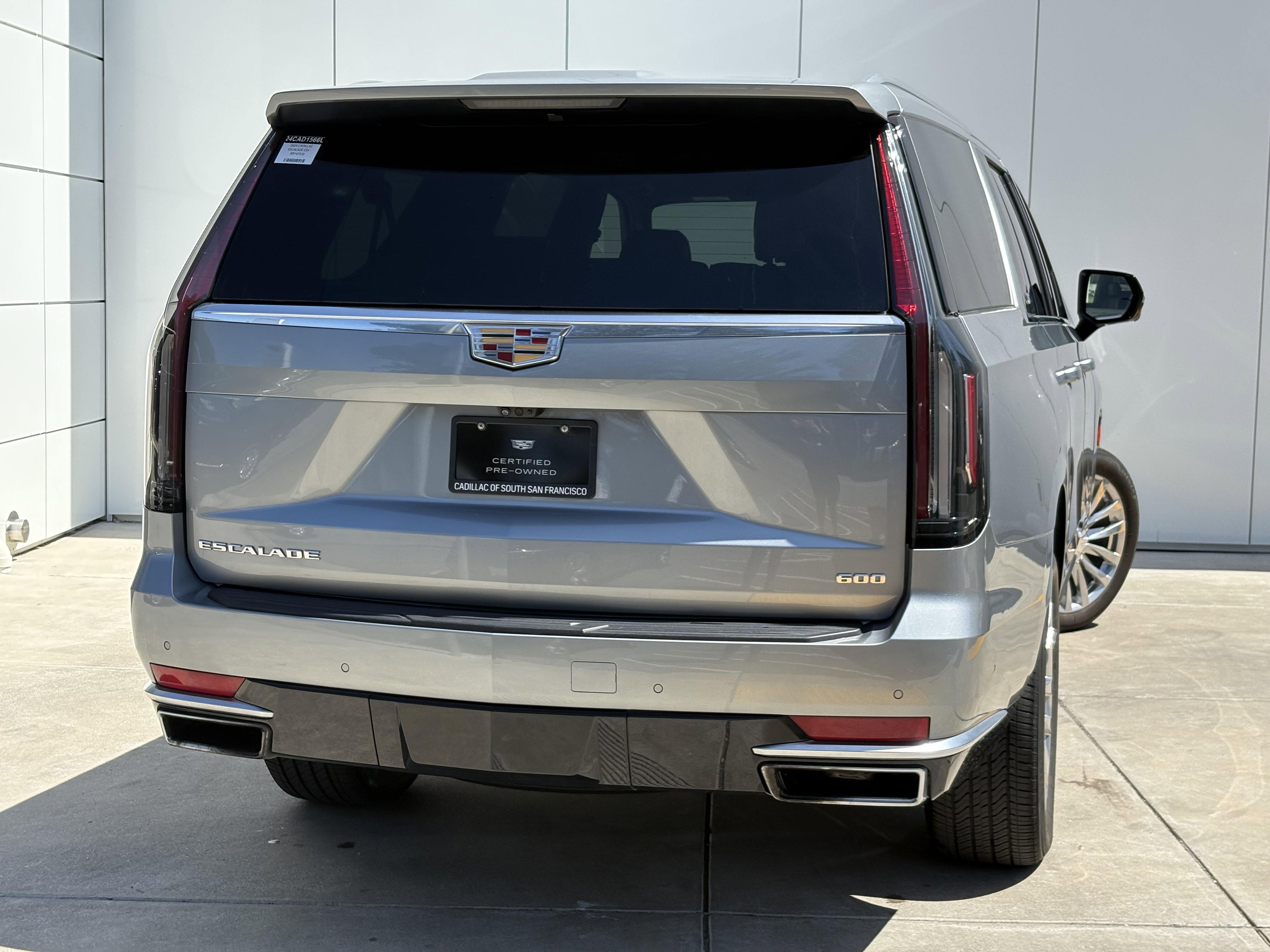 Used 2024 Cadillac Escalade ESV Premium Luxury w/ Performance Package AWD/4WD image 6