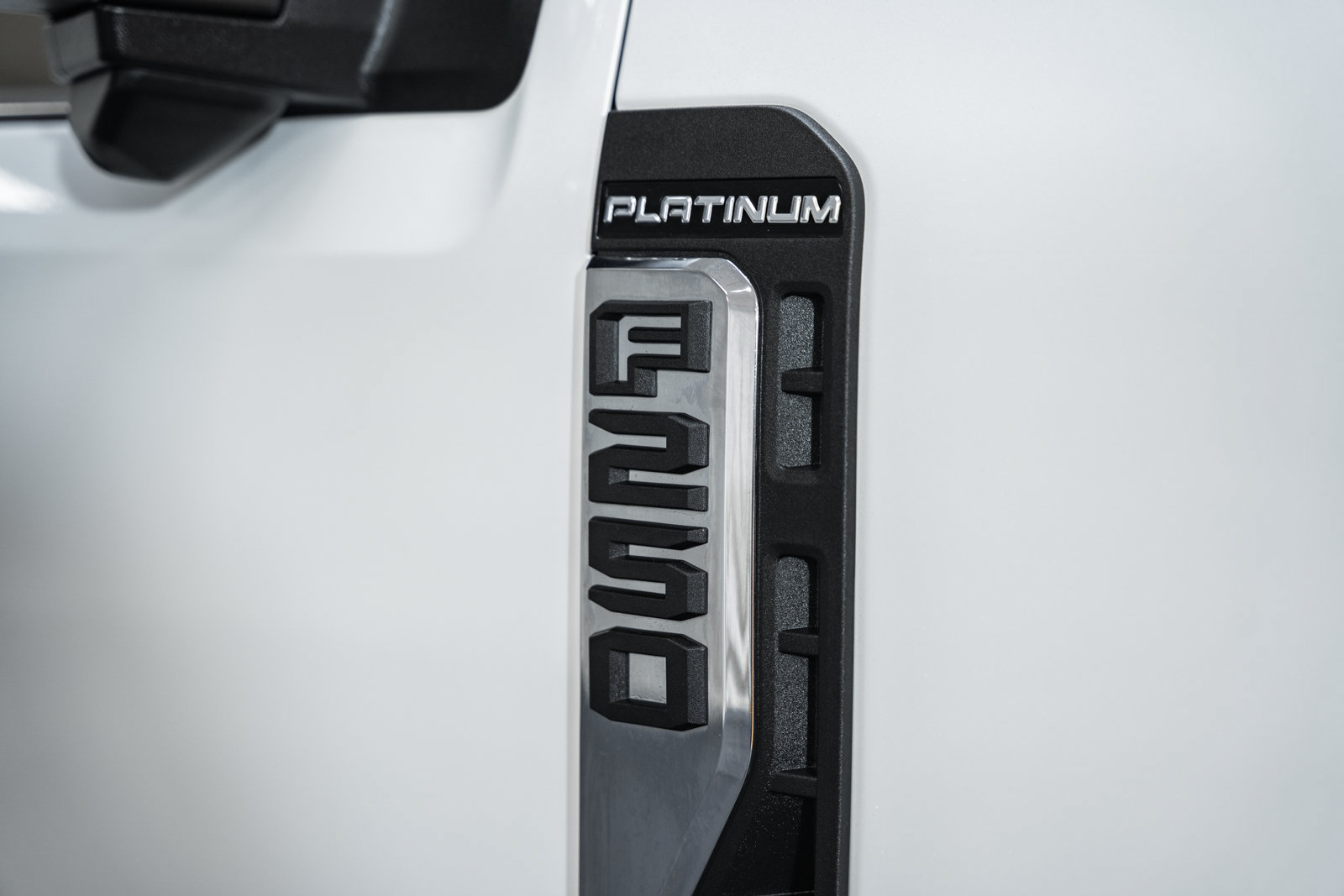 Used 2024 Ford F250 Platinum AWD/4WD image 19