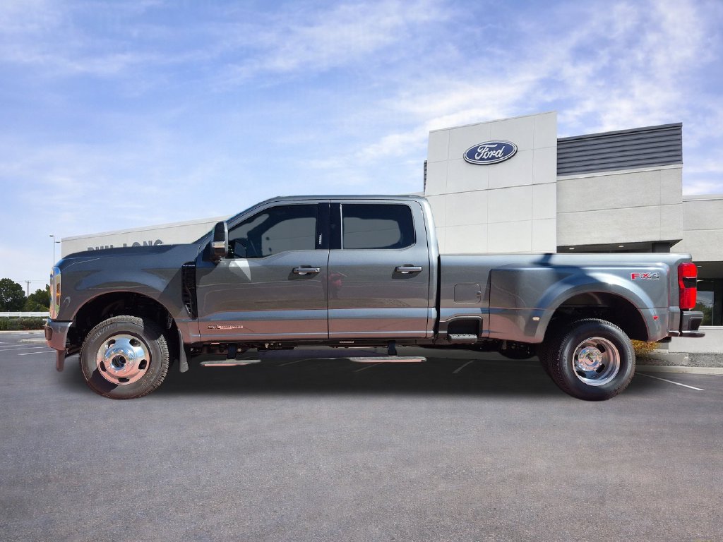 New 2026 Ford F350 Platinum AWD/4WD image 2