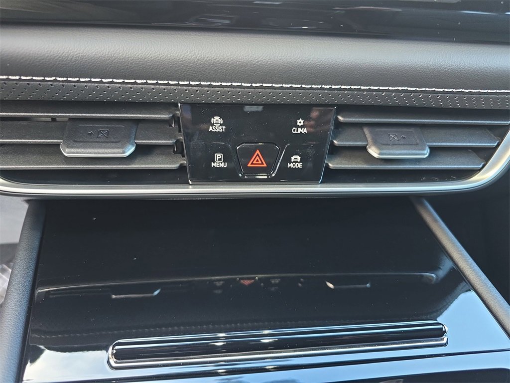 New 2026 Volkswagen Atlas Cross Sport SE image 17