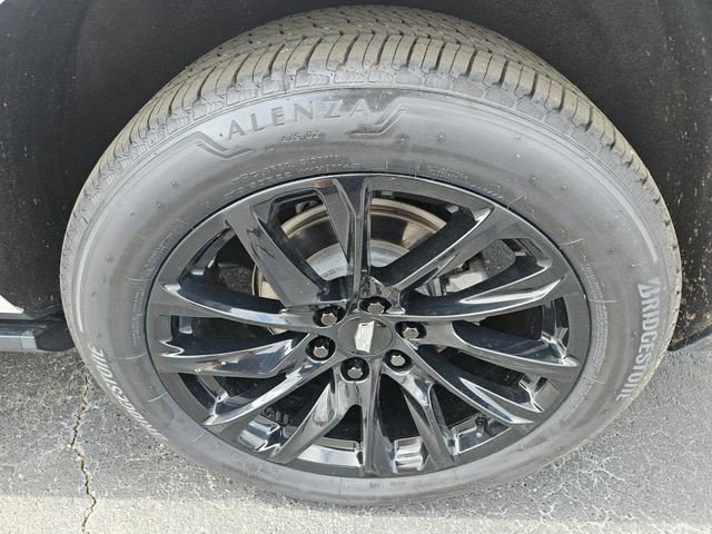 Certified 2023 Cadillac Escalade ESV Sport Platinum w/ LPO, ONYX Package image 17