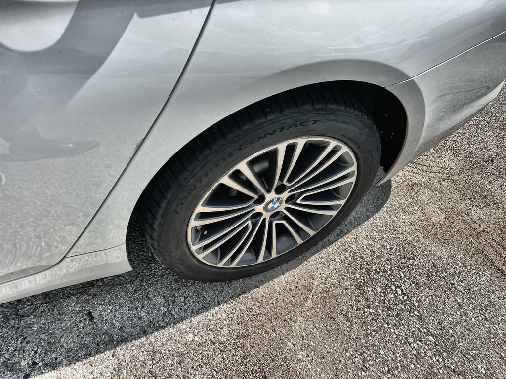 Used 2017 BMW 530i RWD image 4