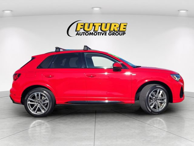 Used 2022 Audi Q3 2.0T Premium Plus w/ Premium Plus Package AWD/4WD image 3