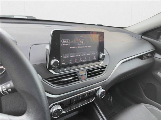 Used 2022 Nissan Altima 2.5 SV image 13