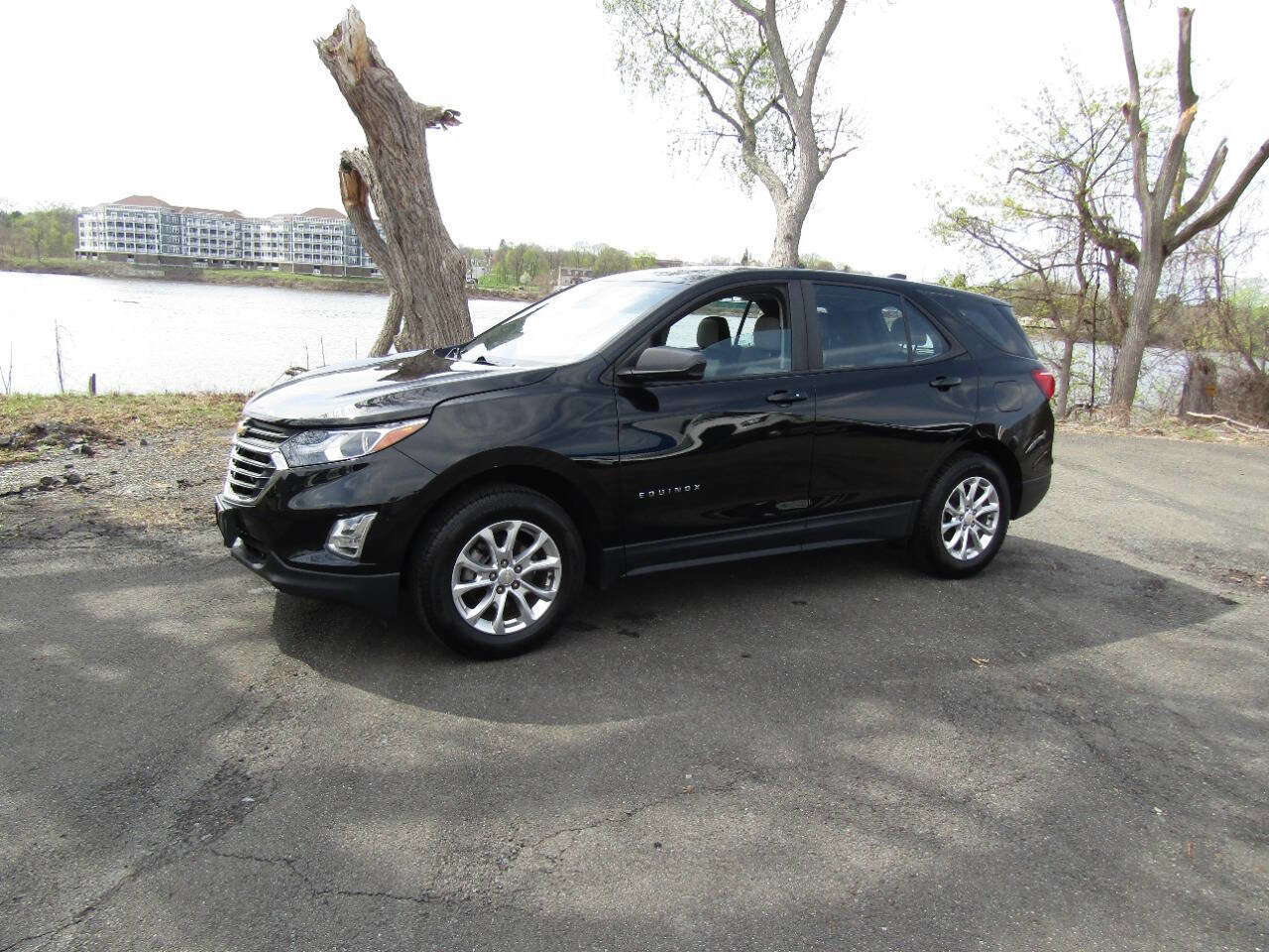 Used 2021 Chevrolet Equinox LS AWD/4WD image 26