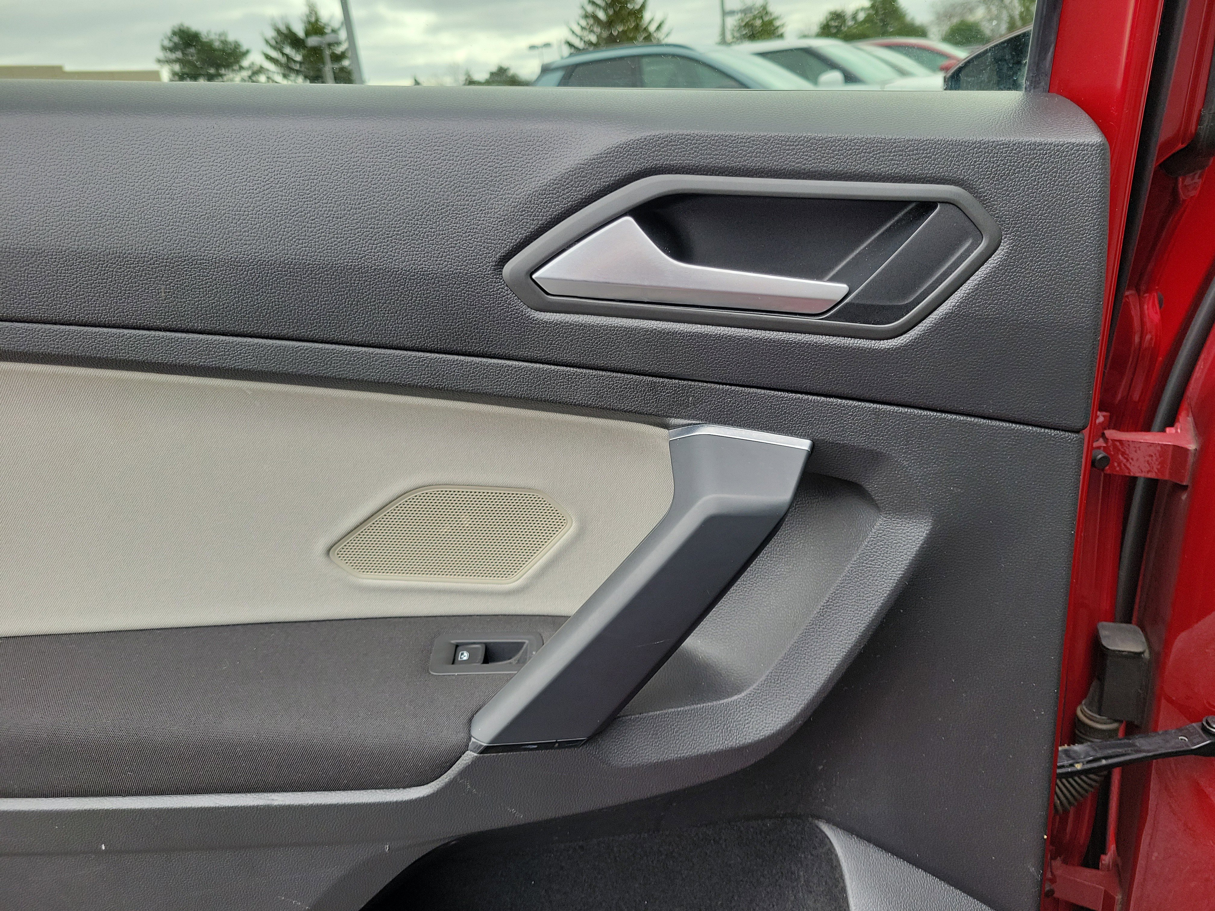 Used 2019 Volkswagen Tiguan S w/ Driver Assistance Package image 12