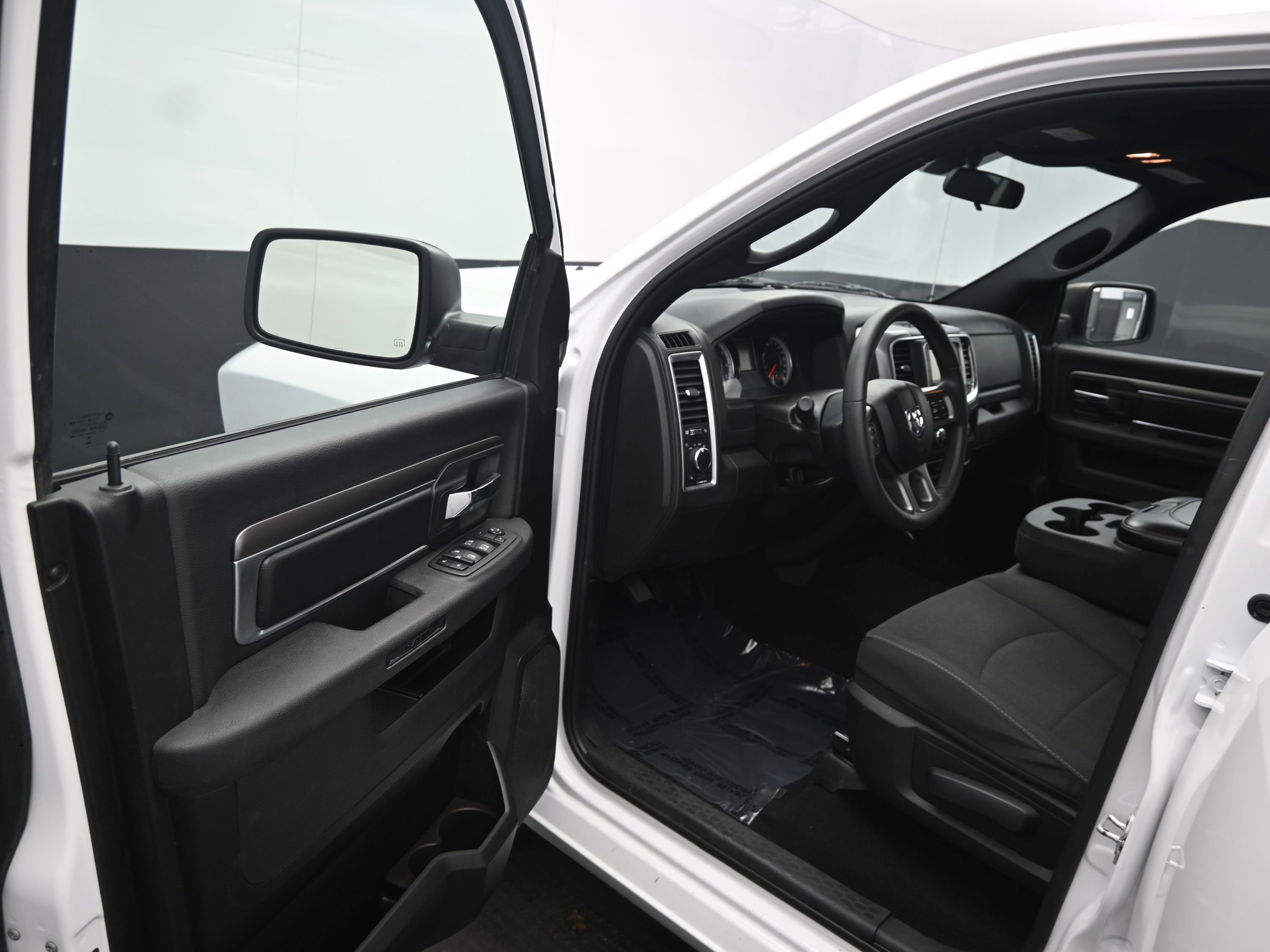 Used 2024 RAM 1500 Classic Warlock image 17