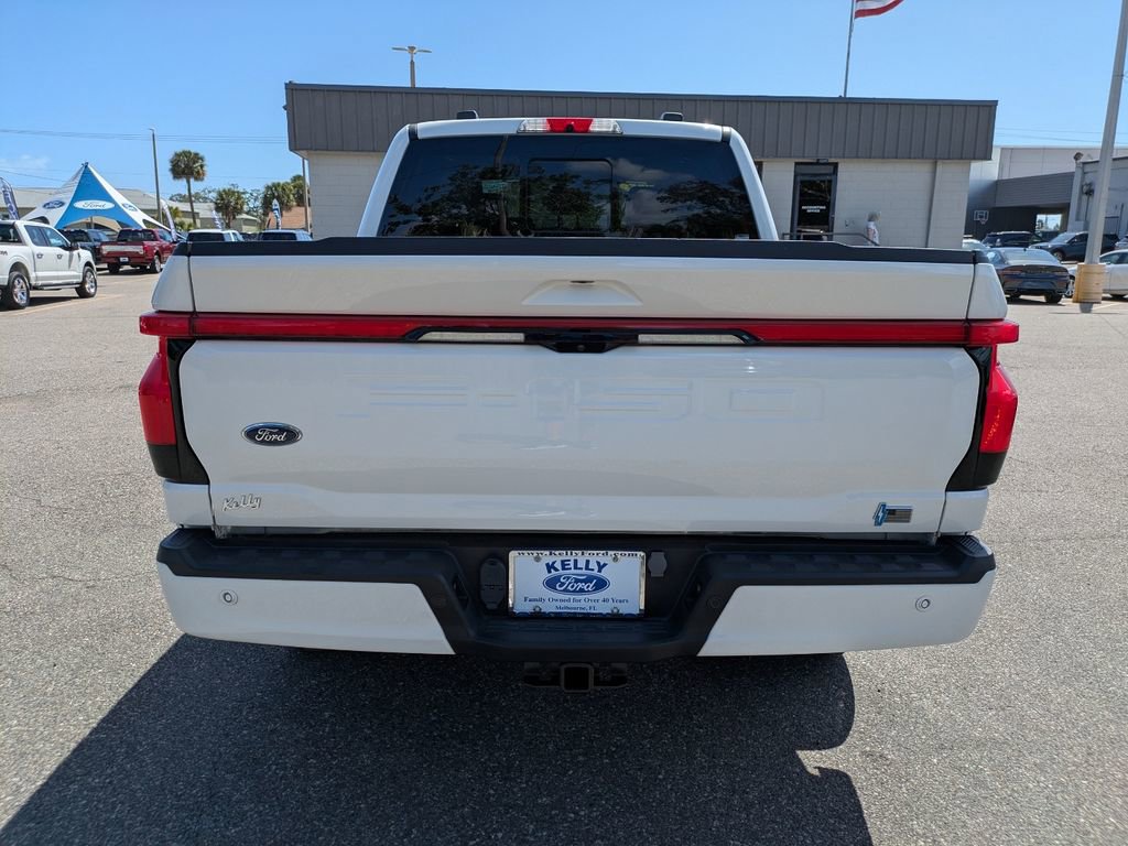 Used 2023 Ford F150 Lightning Platinum AWD/4WD image 6