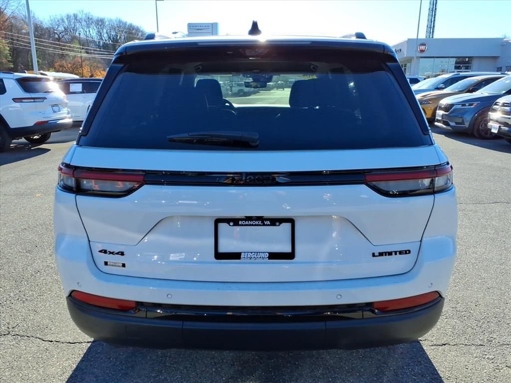 Used 2023 Jeep Grand Cherokee Limited w/ Luxury Tech Group II image 39