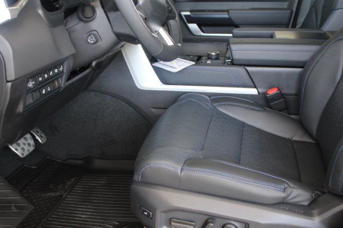 New 2026 Toyota Sequoia Platinum AWD/4WD image 12