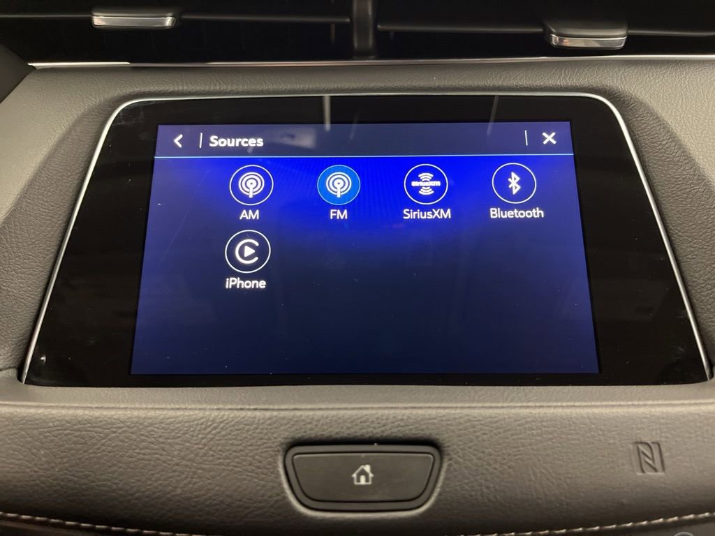 Used 2021 Cadillac XT4 Premium Luxury w/ Cold Weather Package image 27