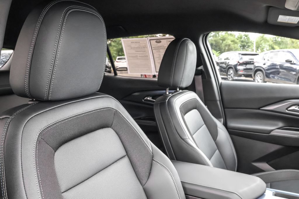 Used 2024 Chevrolet Equinox EV LT AWD/4WD image 37
