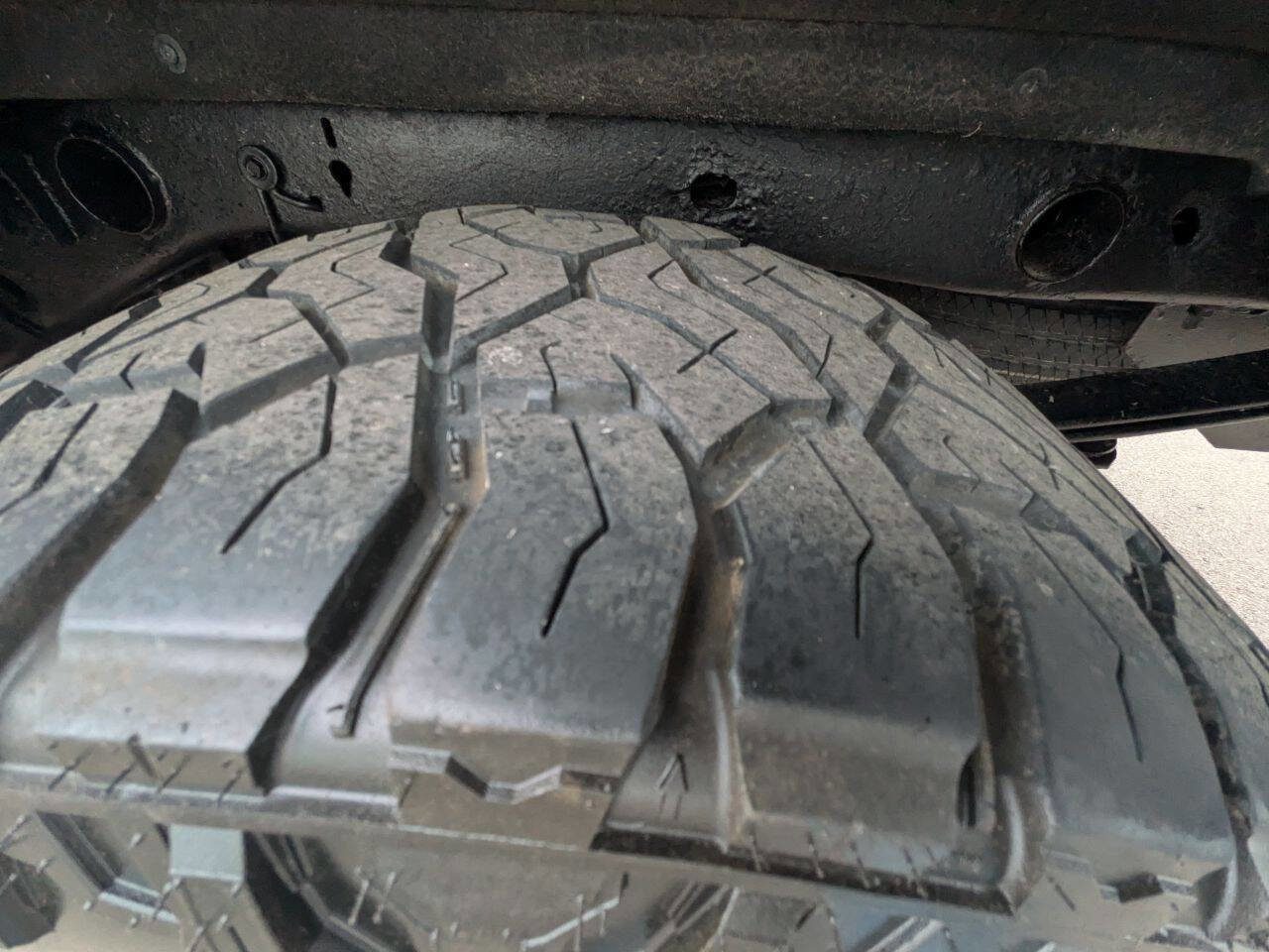 Used 2018 Chevrolet Silverado 1500 LT image 12