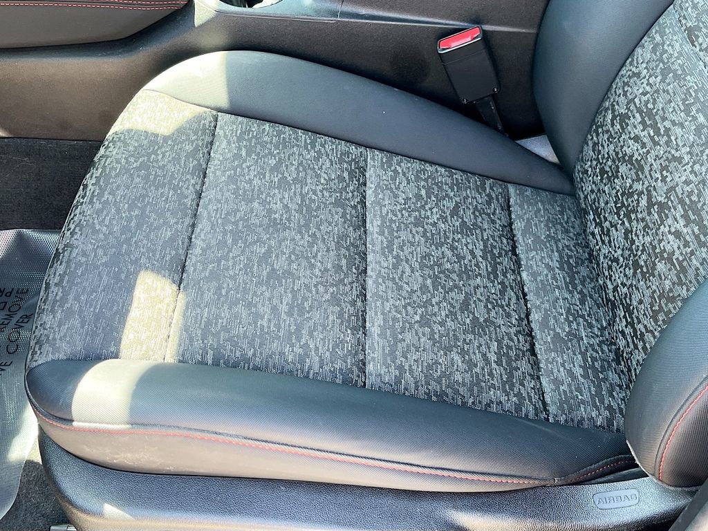 Used 2023 Chevrolet Colorado Z71 w/ Z71 Convenience Package 2 image 18