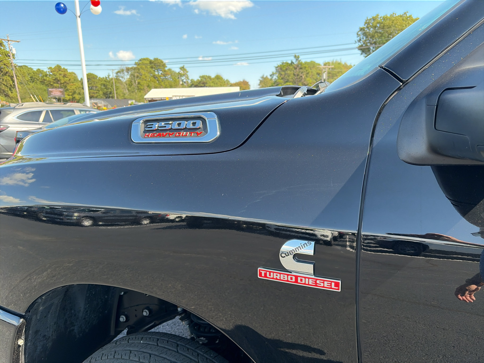 Used 2025 RAM 3500 Laramie AWD/4WD image 10