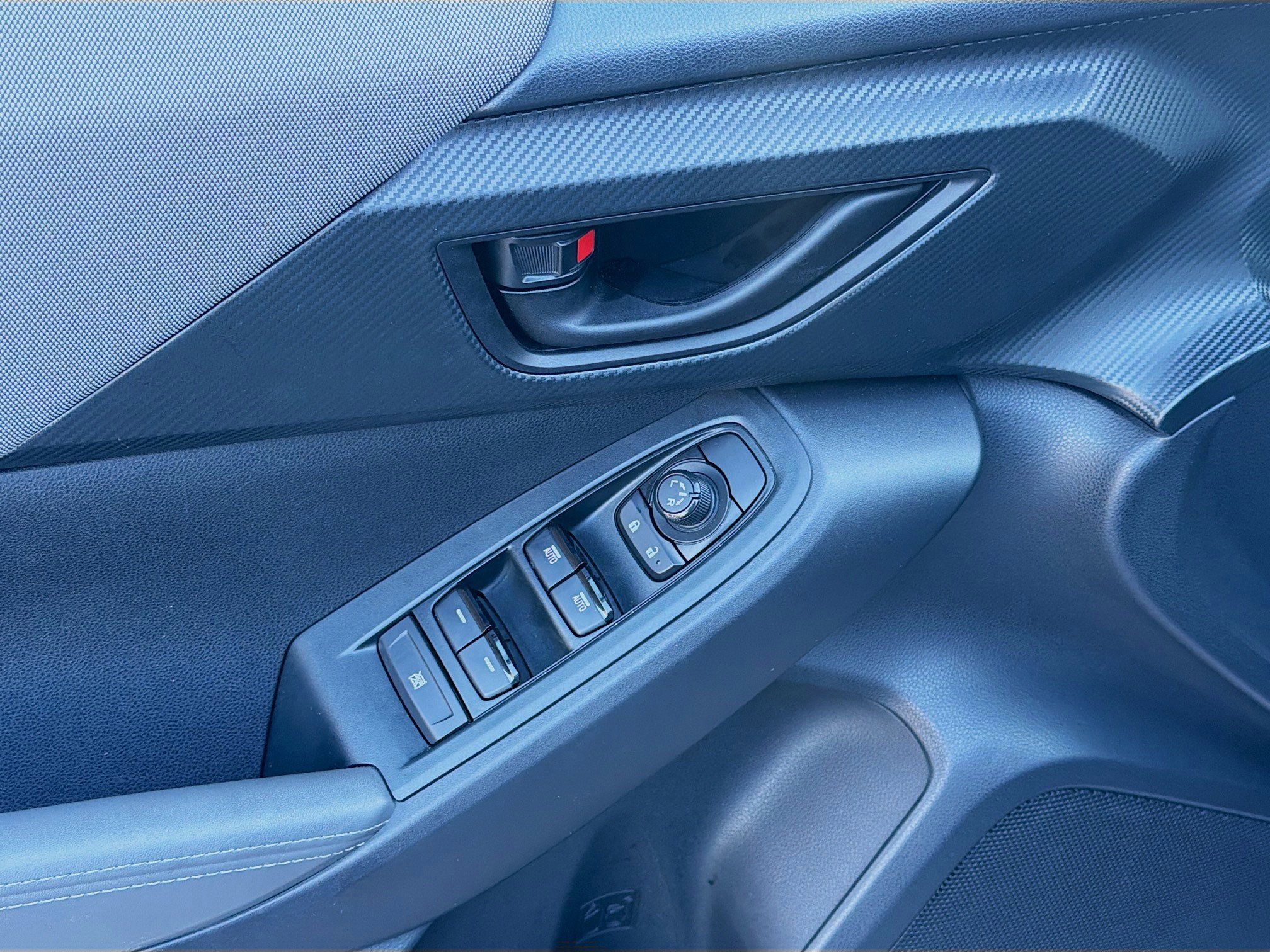 Used 2024 Subaru Crosstrek 2.0i Premium image 22