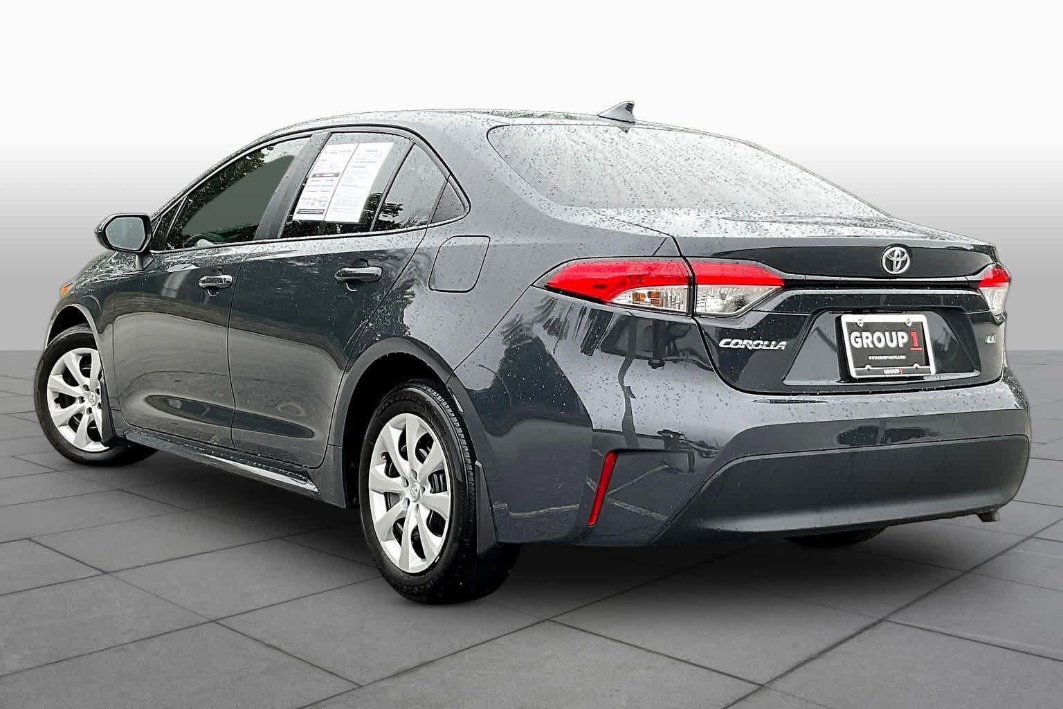 Used 2025 Toyota Corolla LE w/ Convenience Package FWD image 12