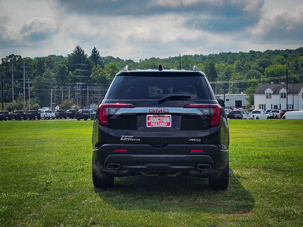 Used 2023 GMC Acadia AT4 w/ Technology Package AWD/4WD image 5