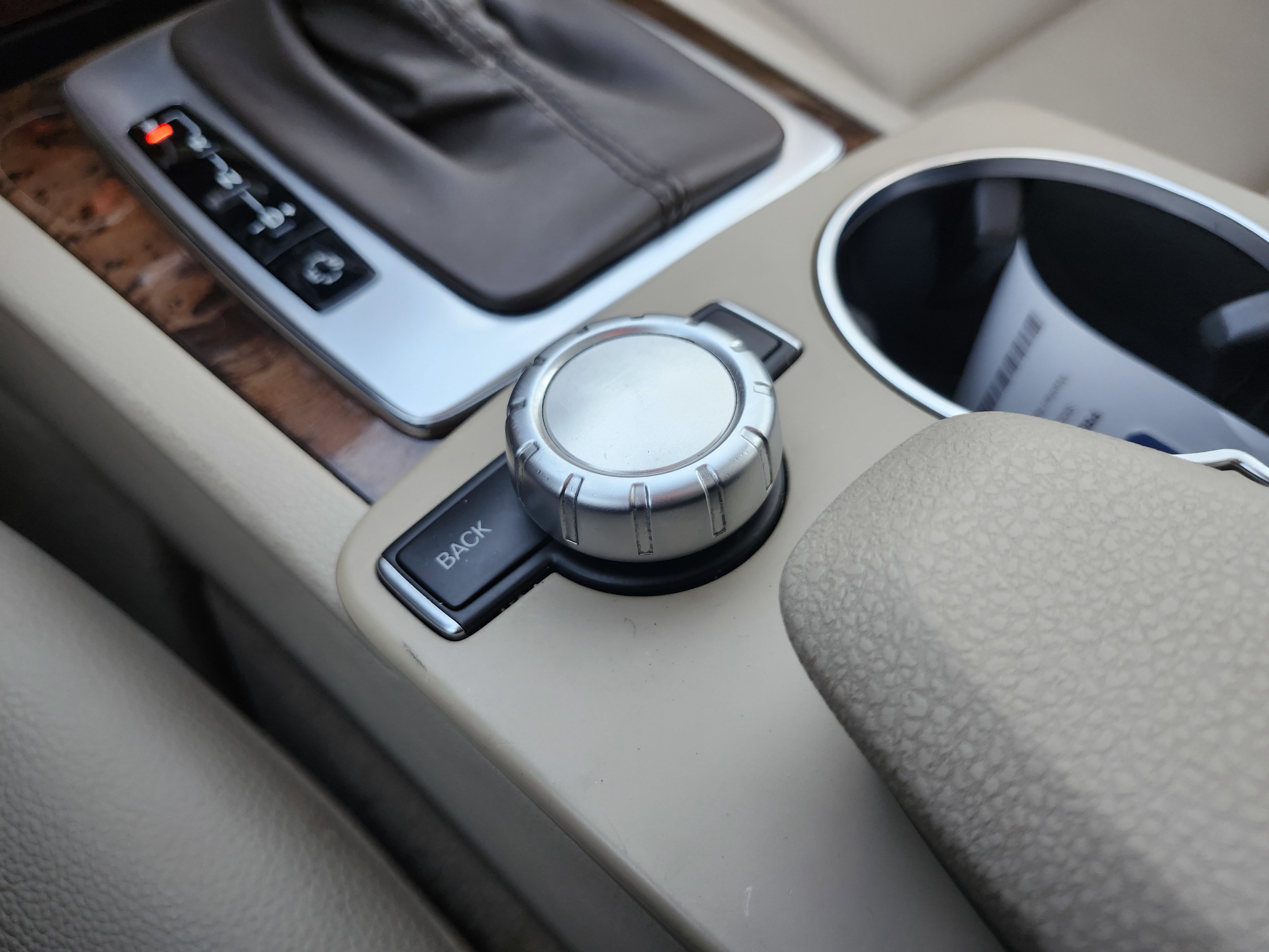 Used 2012 Mercedes-Benz C 300 4MATIC Sedan image 9