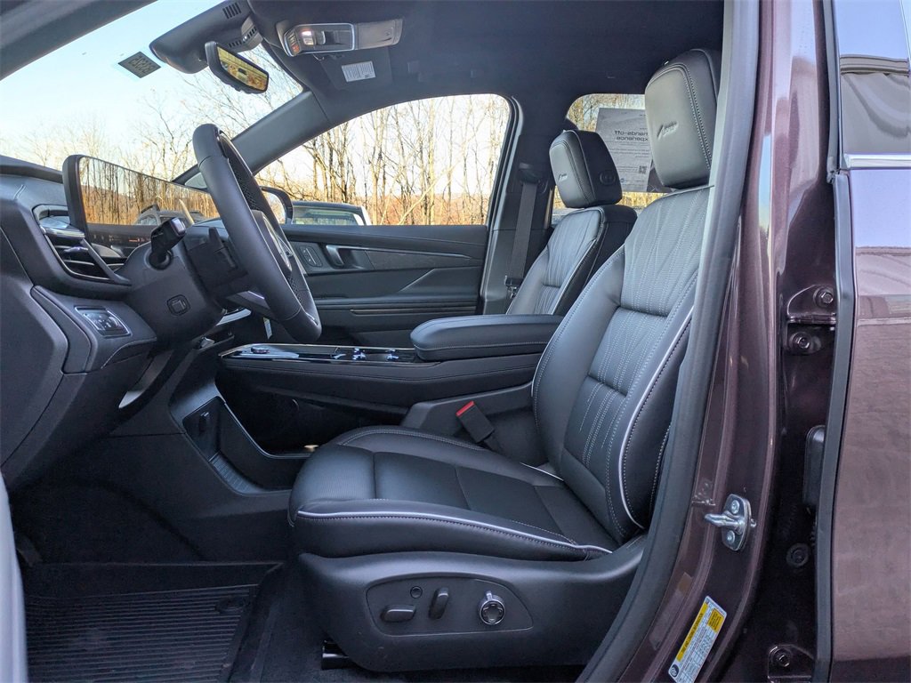 New 2026 Buick Enclave Avenir image 14