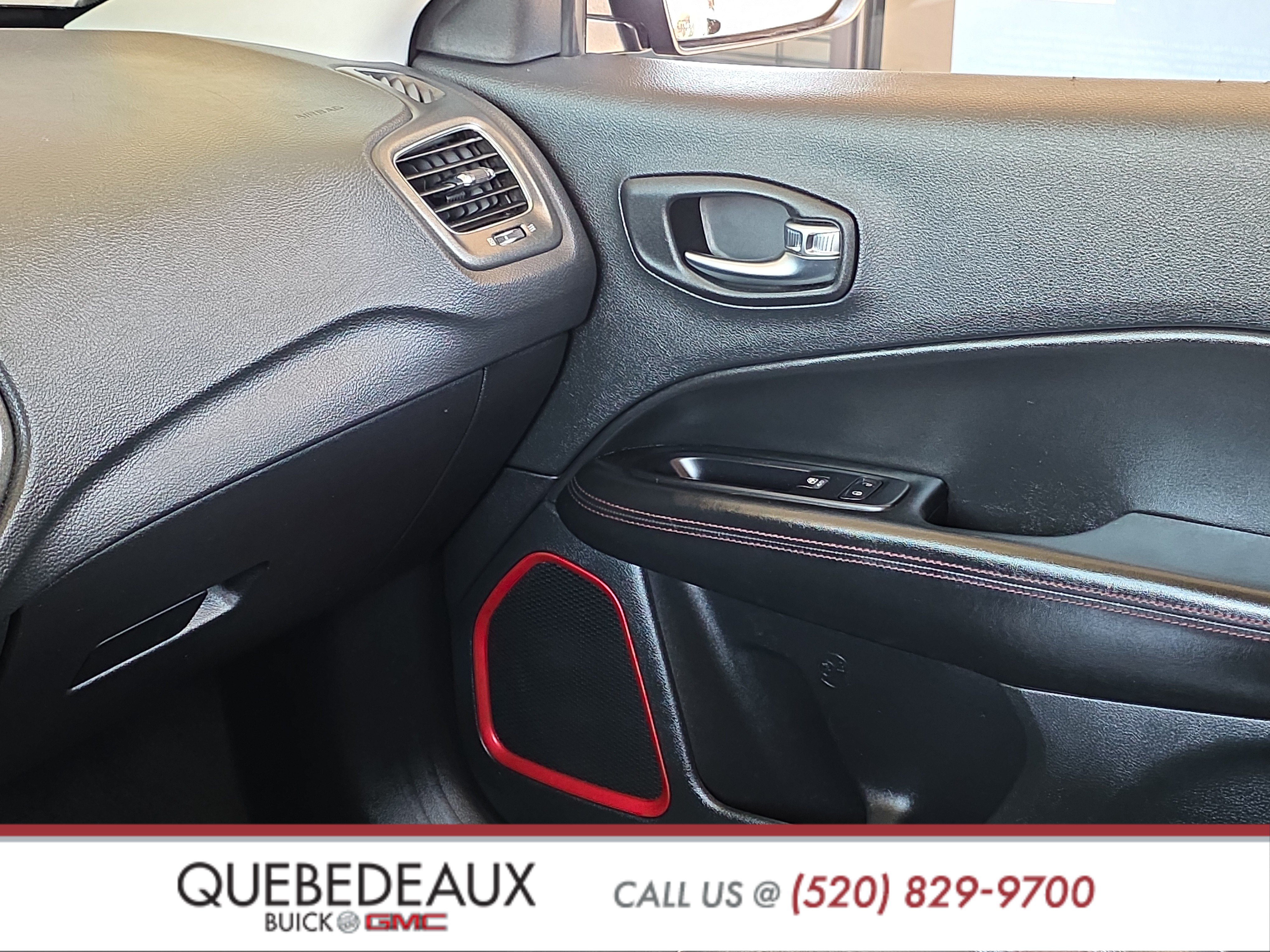Used 2020 Jeep Compass Trailhawk AWD/4WD image 22