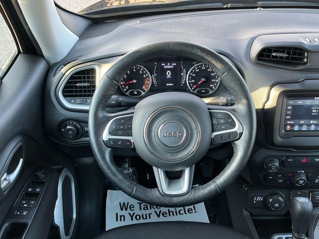 Used 2020 Jeep Renegade Latitude w/ Cold Weather Group image 11