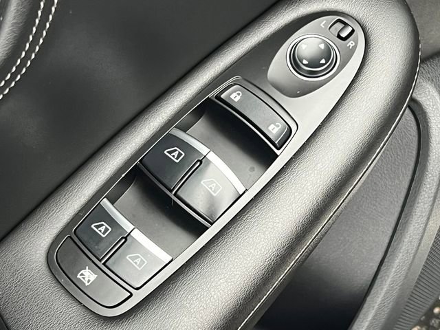 Used 2019 INFINITI QX50 Pure image 16