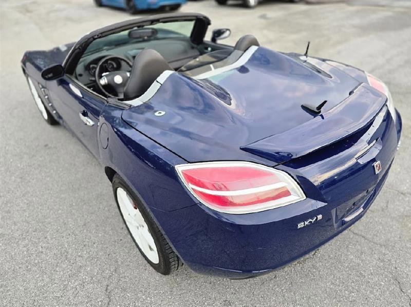 Used 2009 Saturn Sky Red Line image 7