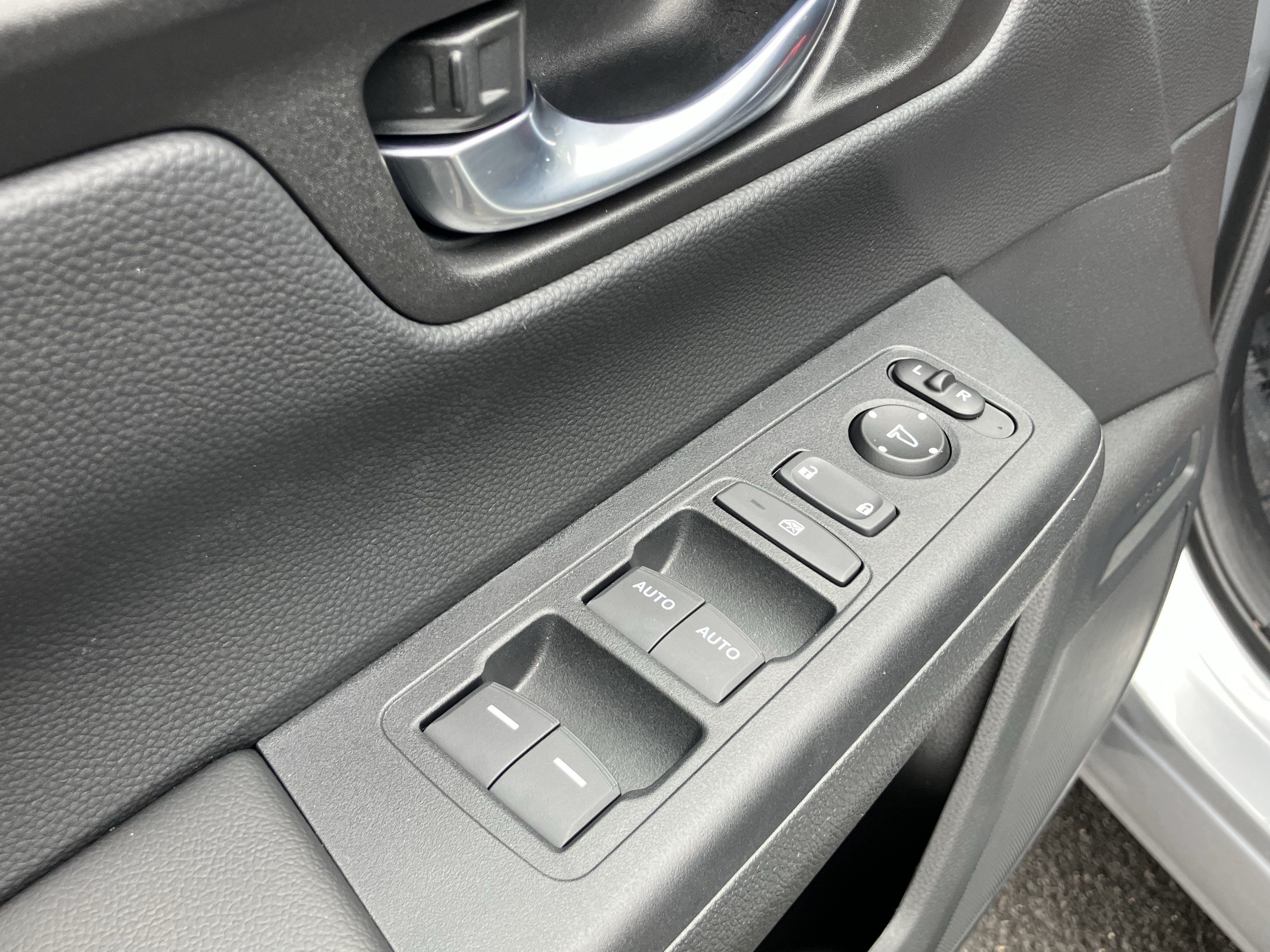 Used 2026 Honda CR-V EX image 15