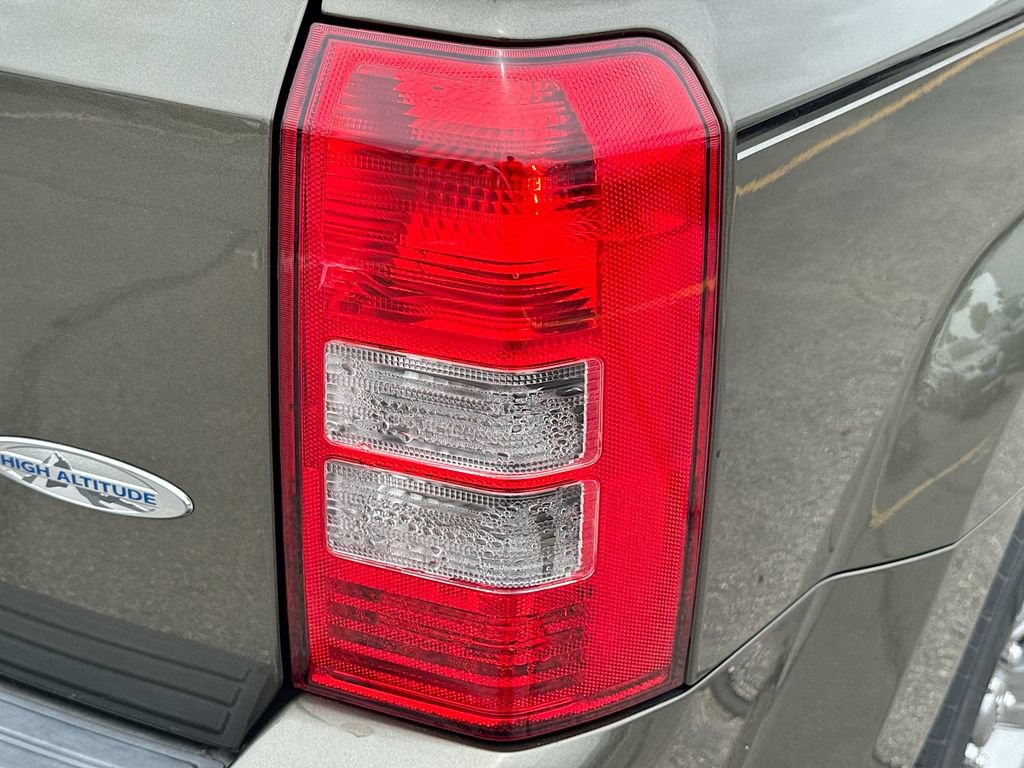 Used 2015 Jeep Patriot High Altitude FWD image 28