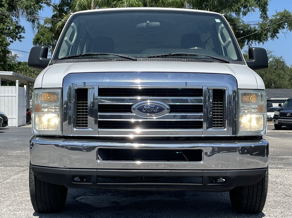 Used 2009 Ford E-350 and Econoline 350 XLT RWD image 9