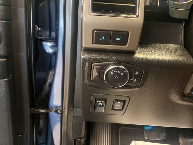Used 2019 Ford Expedition XLT w/ Equipment Group 202A AWD/4WD image 14