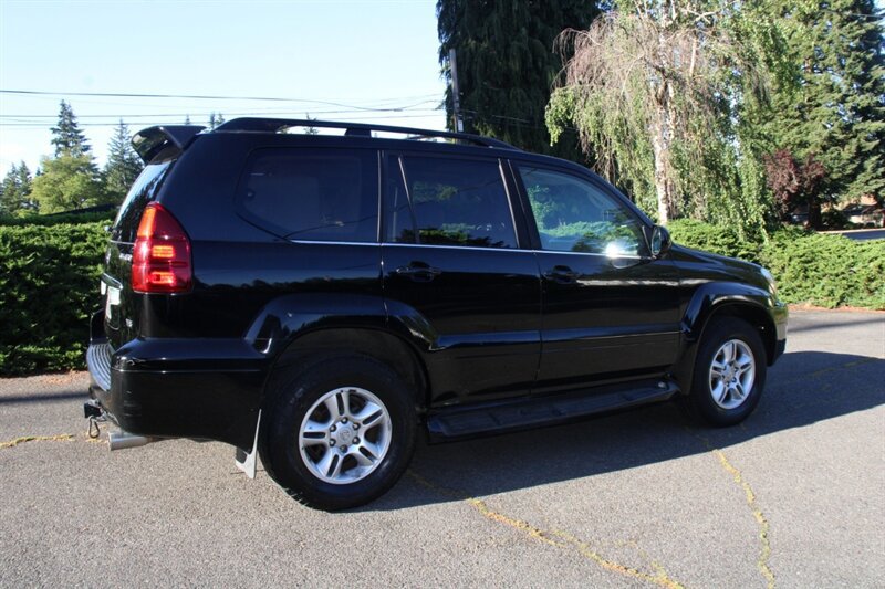 Used 2004 Lexus GX 470 AWD/4WD image 3