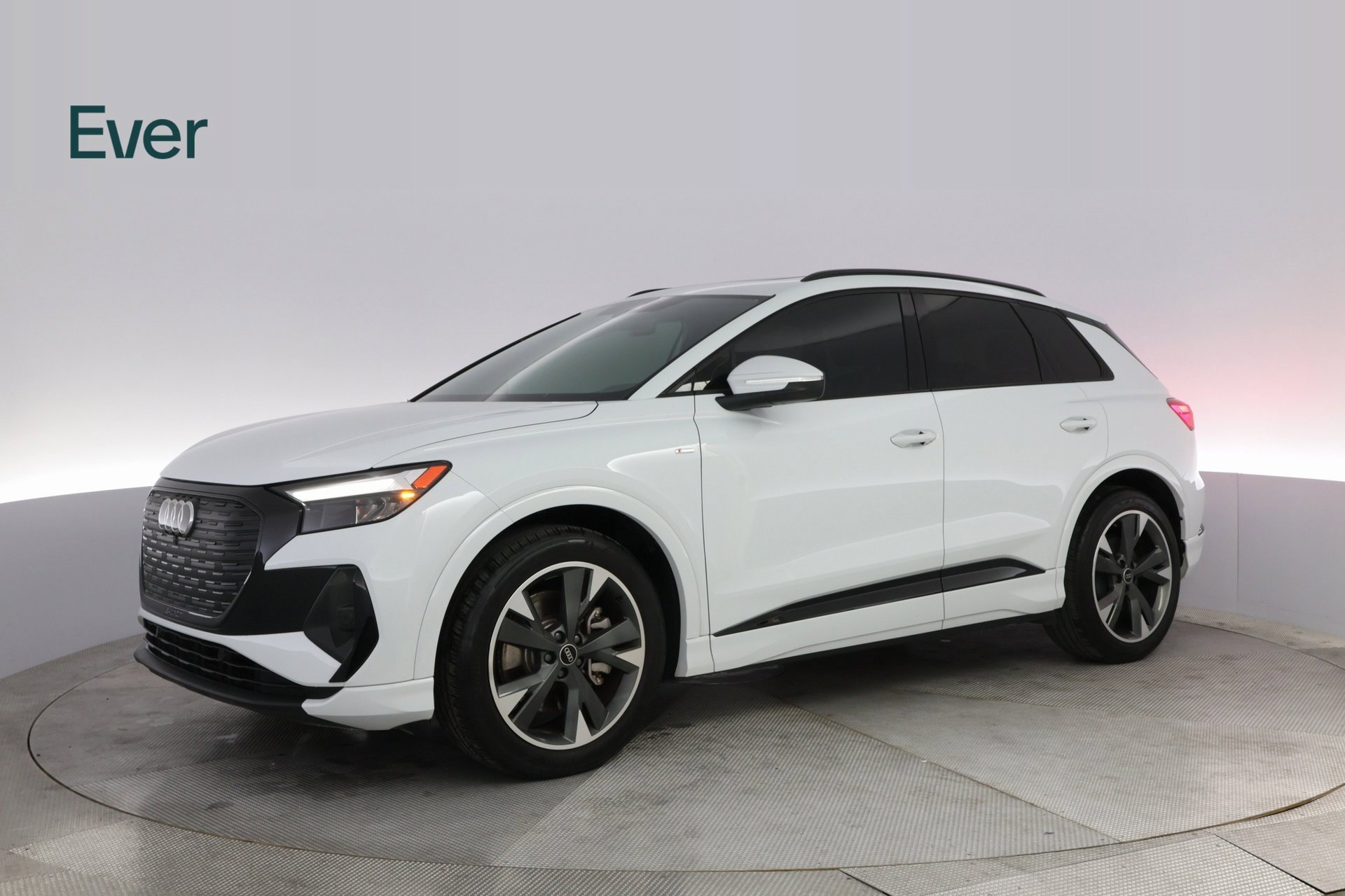 Used 2024 Audi Q4 e-tron Premium w/ Convenience Package image 15