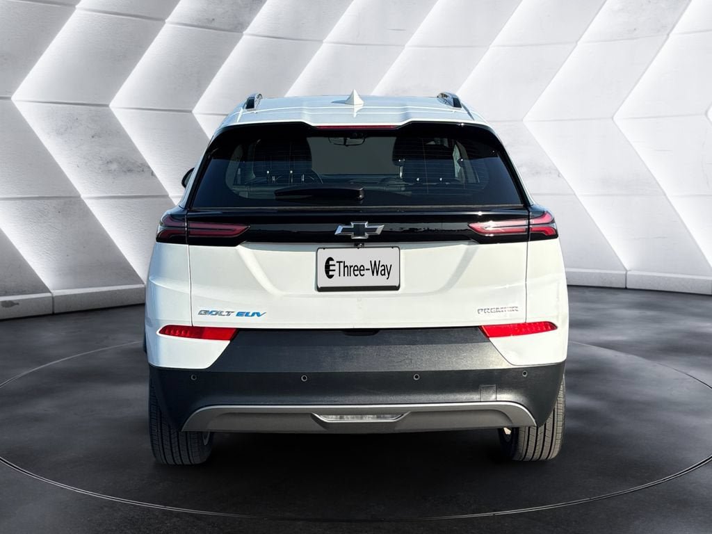 Certified 2022 Chevrolet Bolt EUV Premier w/ Launch Edition FWD image 4