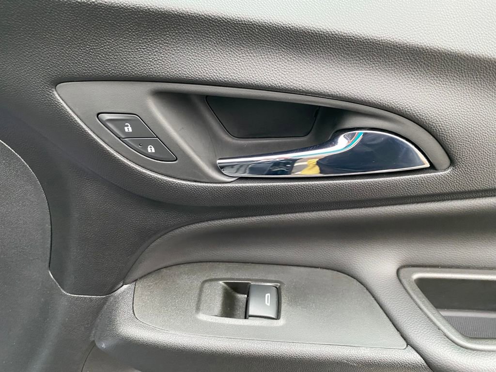 Used 2022 Chevrolet Equinox LT image 10