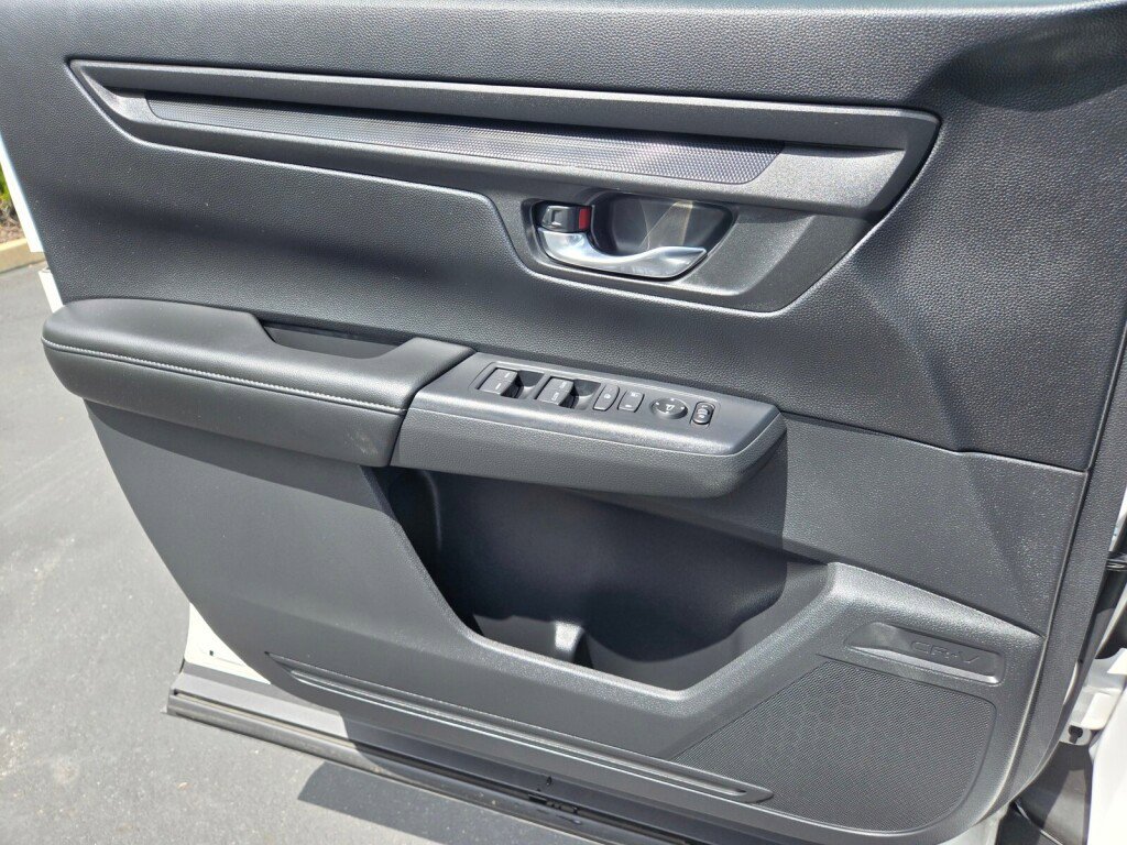 Certified 2025 Honda CR-V EX image 22
