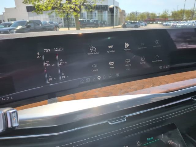 Used 2025 Cadillac Escalade Premium Luxury Platinum AWD/4WD image 21