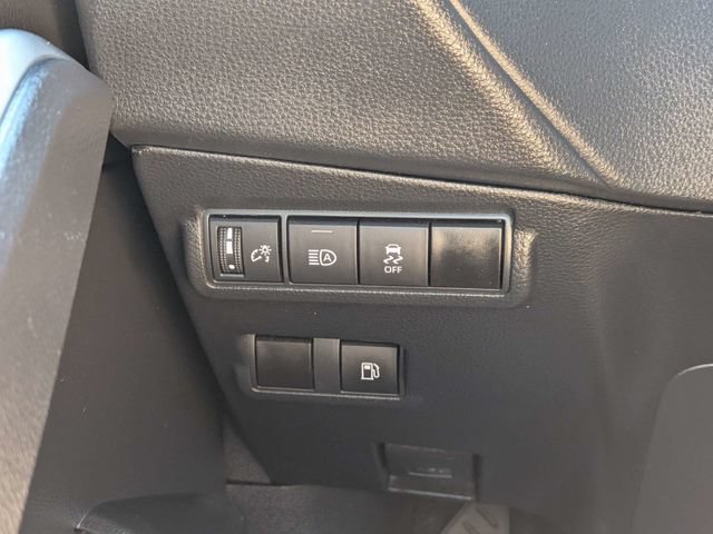 Used 2023 Toyota Corolla Cross AWD Hybrid image 19